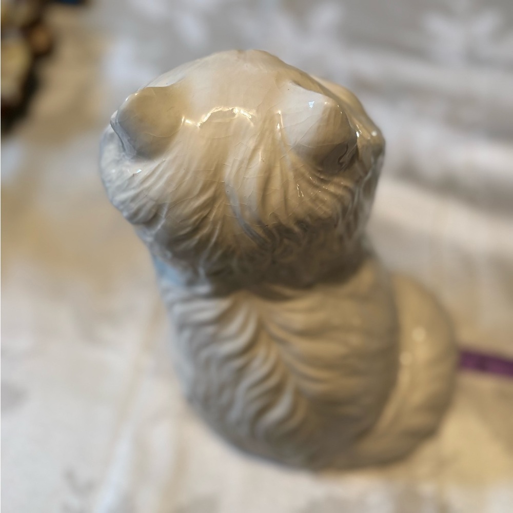 Vintage White Ceramic Cat Figurine - Picture 6 of 7